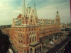 Still from 'Meet Me at St. Pancras'.